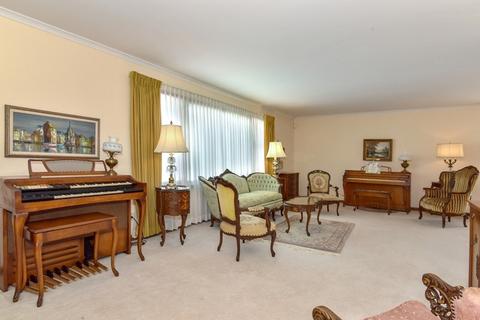 3541 Techny Rd, Northbrook, IL 60062 photo 2