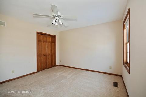 703 Lancaster Ln, Geneva, IL 60134 photo 11