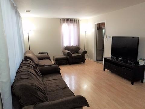 868 S 3rd Ave, Des Plaines, IL 60016 photo 2