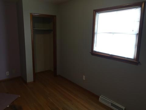 1022 E Madison St, Belvidere, IL 61008 photo 8
