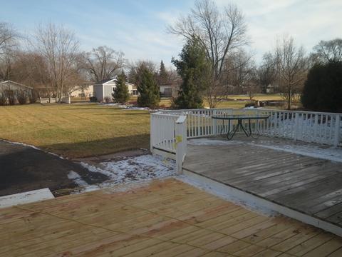 983 Valewood Rd, Bartlett, IL 60103 photo 4