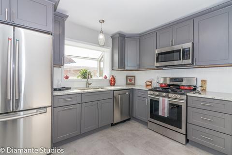 3017 Terry Ln, Broadview, IL 60155 photo 8
