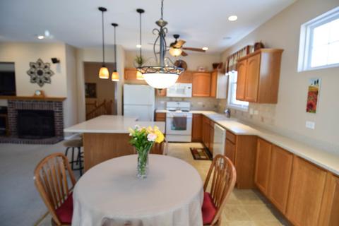 1157 Heathrow Ct, Aurora, IL 60502 photo 8