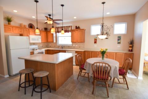 1157 Heathrow Ct, Aurora, IL 60502 photo 6