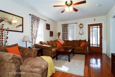 460 Park St, Elgin, IL 60120 photo 2