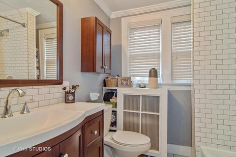 460 Park St, Elgin, IL 60120 photo 13