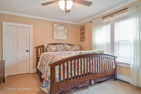 460 Park St, Elgin, IL 60120 photo 10