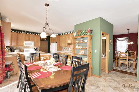 1911 Aster Ct, Johnsburg, IL 60051 photo 10
