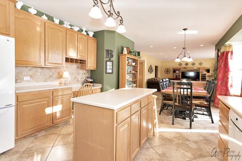 1911 Aster Ct, Johnsburg, IL 60051 photo 8