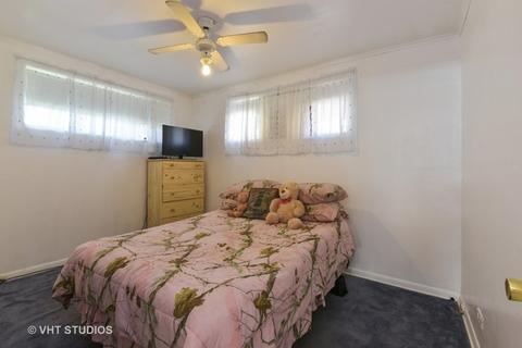 10807 S Emerald Ave, Chicago, IL 60628 photo 6