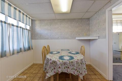 10807 S Emerald Ave, Chicago, IL 60628 photo 5