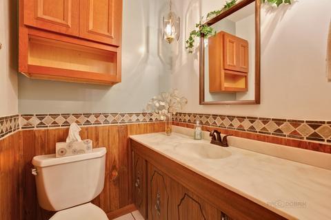 349 Bangs St, Wauconda, IL 60084 photo 11
