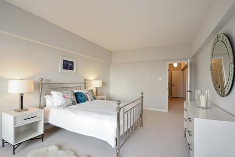 175 E Delaware Pl #4623, Chicago, IL 60611 photo 10