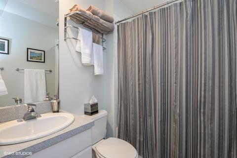 1889 Maple Ave #E9, Evanston, IL 60201 photo 13