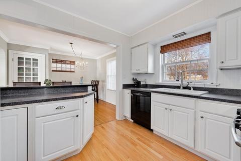 532 Rose Ave, Des Plaines, IL 60016 photo 9