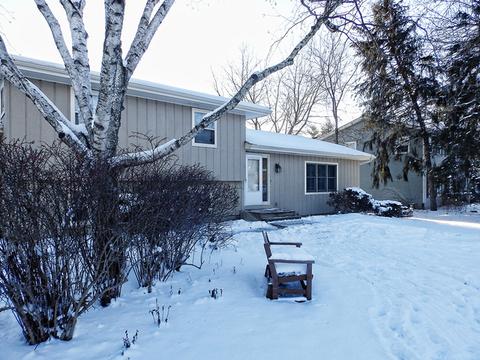 1355 Wauchope Dr, Elgin, IL 60123 photo 2
