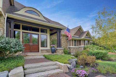 4 N600 Powis Rd, Wayne, IL 60184 photo 2