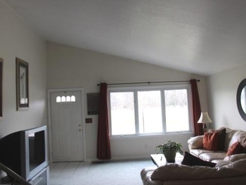 1072 W School St, Kankakee, IL 60901 photo 3