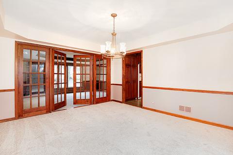 1051 Cobblestone Ln, Wheaton, IL 60187 photo 12