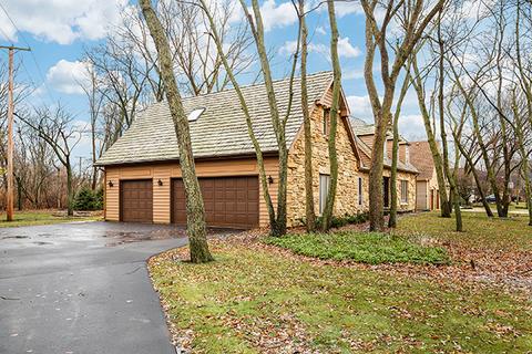 1051 Cobblestone Ln, Wheaton, IL 60187 photo 34