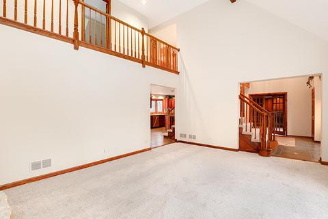 1051 Cobblestone Ln, Wheaton, IL 60187 photo 3