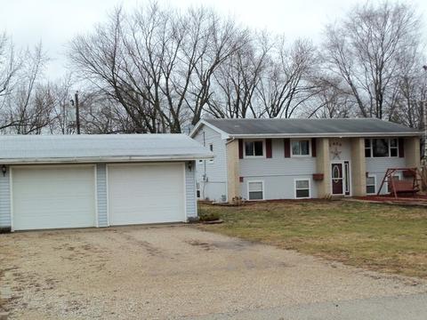 1430 Lantern Ln, Morris, IL 60450 photo 2