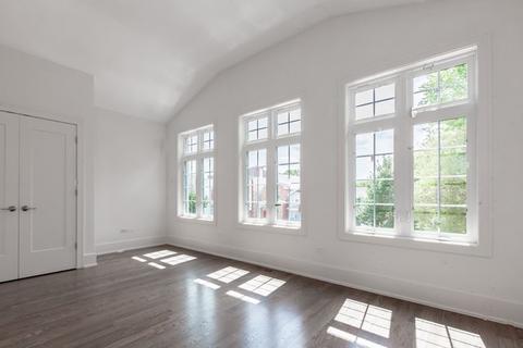 429 E 42nd St, Chicago, IL 60653 photo 8