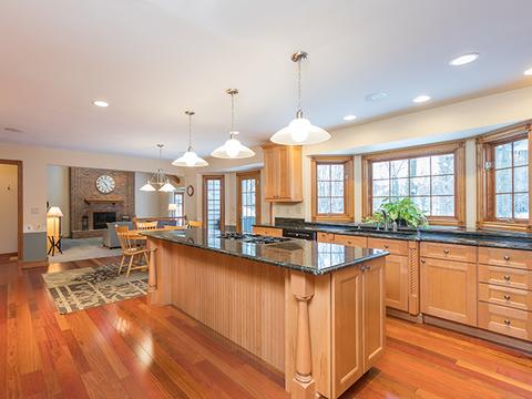 959 Baytree Dr, Bartlett, IL 60103 photo 4