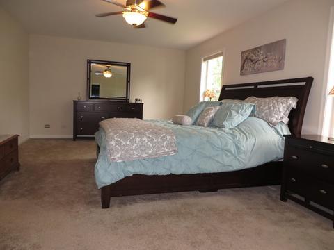 1405 Blume Dr, Elgin, IL 60124 photo 19