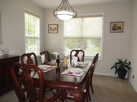 1405 Blume Dr, Elgin, IL 60124 photo 7