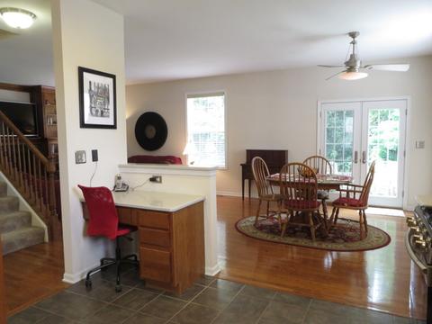 1405 Blume Dr, Elgin, IL 60124 photo 11