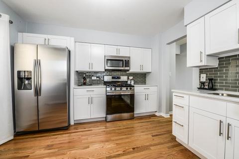 1226 N Wheeling Rd, Mount Prospect, IL 60056 photo 2