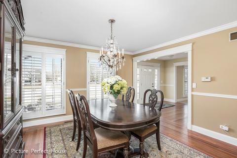 1216 Gartner Rd, Naperville, IL 60540 photo 4