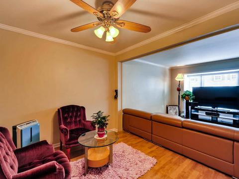 2230 Langdon Pl, Hoffman Estates, IL 60169 photo 3
