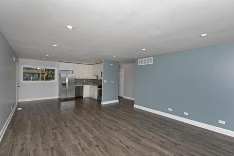 470 Bode Rd, Hoffman Estates, IL 60169 photo 6
