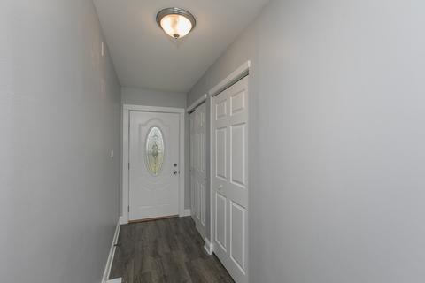 470 Bode Rd, Hoffman Estates, IL 60169 photo 3