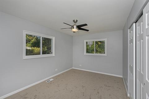 470 Bode Rd, Hoffman Estates, IL 60169 photo 13