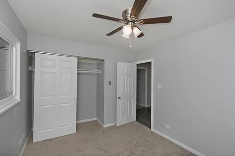 470 Bode Rd, Hoffman Estates, IL 60169 photo 15
