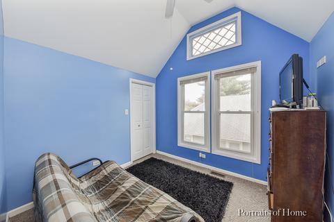 612 Bluff City Blvd, Elgin, IL 60120 photo 9