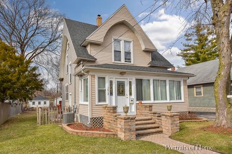 612 Bluff City Blvd, Elgin, IL 60120 photo 1