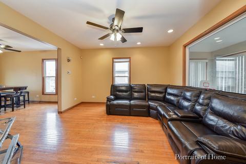 612 Bluff City Blvd, Elgin, IL 60120 photo 3