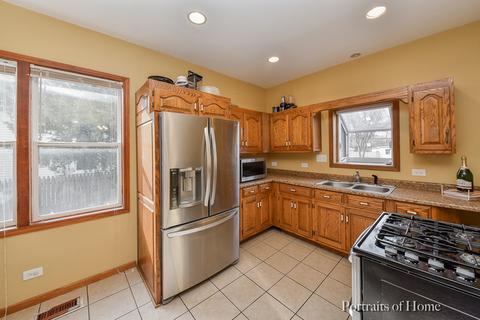 612 Bluff City Blvd, Elgin, IL 60120 photo 6