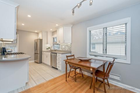809 Elm St, Wheaton, IL 60189 photo 4