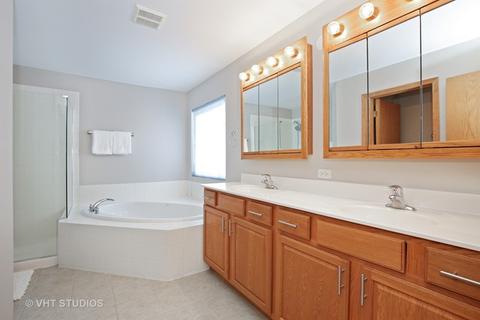 224 Atwell St, Elgin, IL 60124 photo 9