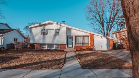 1044 Anthony Rd, Wheeling, IL 60090 photo 1