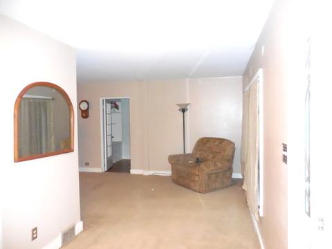 3343 Ann St, Lansing, IL 60438 photo 4
