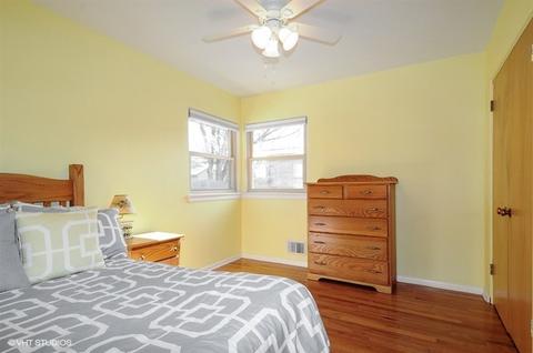415 Byron Ct, Wheaton, IL 60187 photo 6