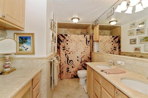 201 E Chestnut St #6A, Chicago, IL 60611 photo 10