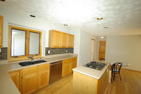 7847 Joy Ln, Roscoe, IL 61073 photo 4