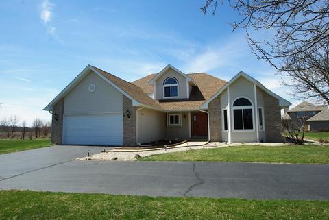 7847 Joy Ln, Roscoe, IL 61073 photo 1